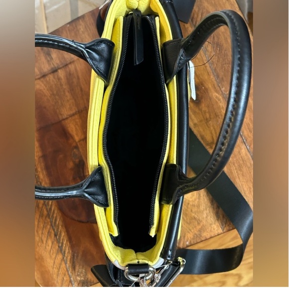 NWT Tahari Satchel Bag with Multi use Strap - Picture 3 of 12